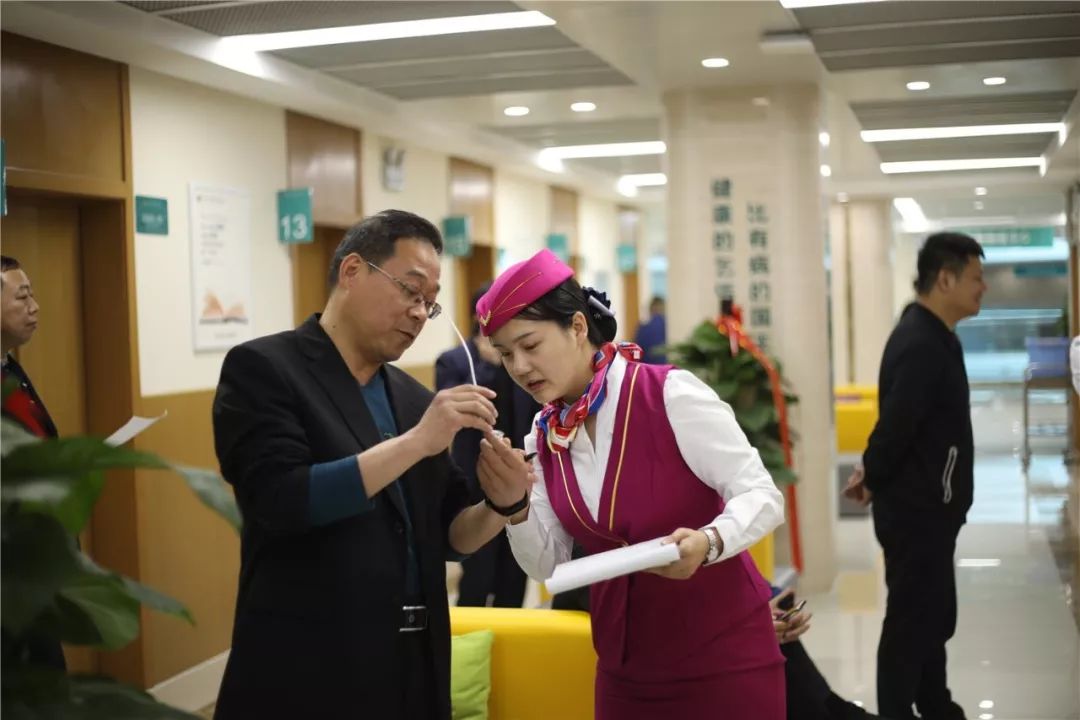 郑州24小时套医保卡(北京医保卡使用指南)