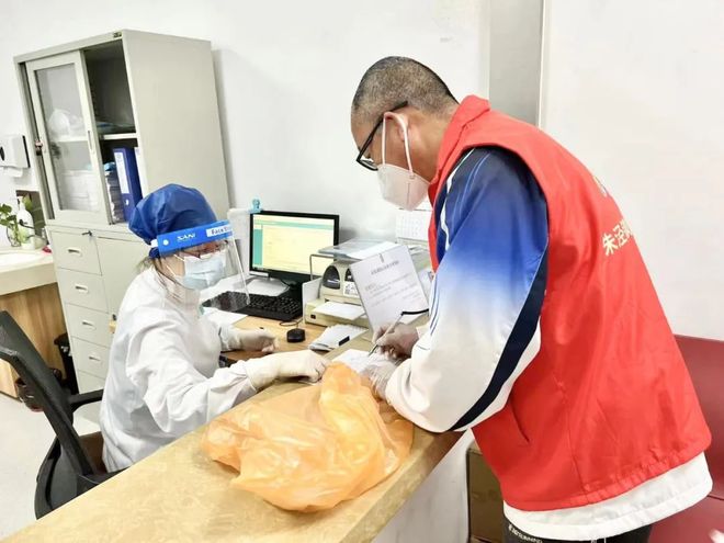 郑州24小时高价回收医保(24小时高价回收医保医保套出)